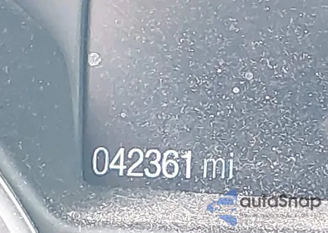 2017 Ford Escape Titanium z USA, uszkodzony, nr VIN 1FMCU9J93HUE43374